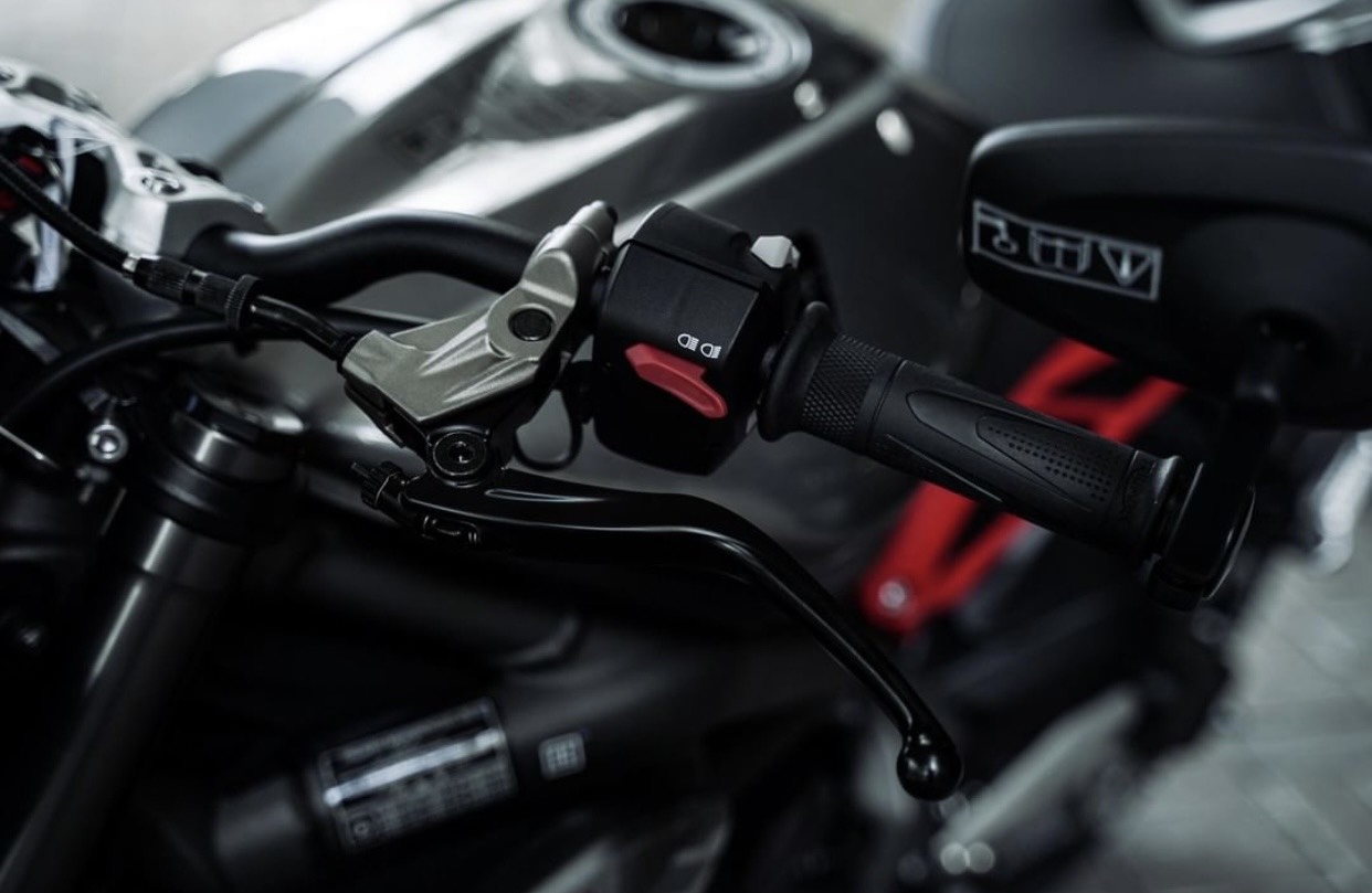 26f3522f8d6e7a30237f