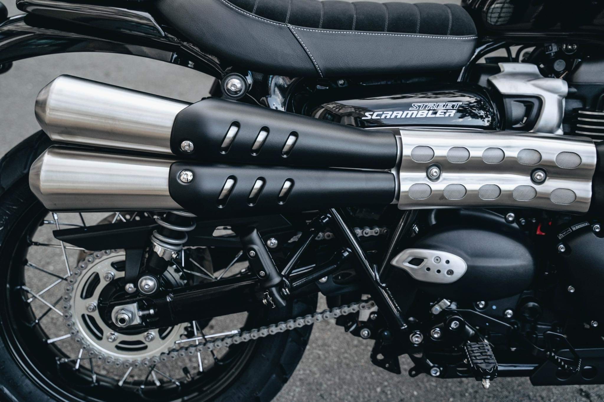 C8bc2b2db044471a1e55