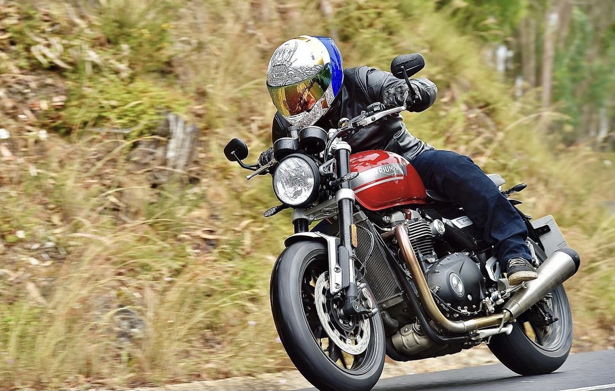 Z2652046024145 F051e540758c710c7c3dc4720f358f04