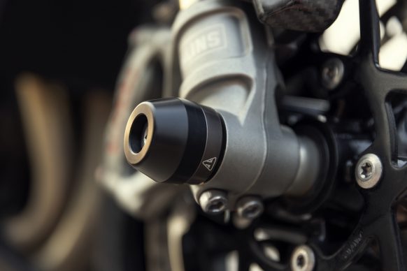 091421 Accessorized 2022 Triumph Speed Triple 1200 Rr My22 Accessory Detail 1 Ml 582x388